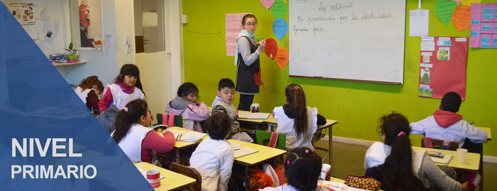 almnos de primaria en clase